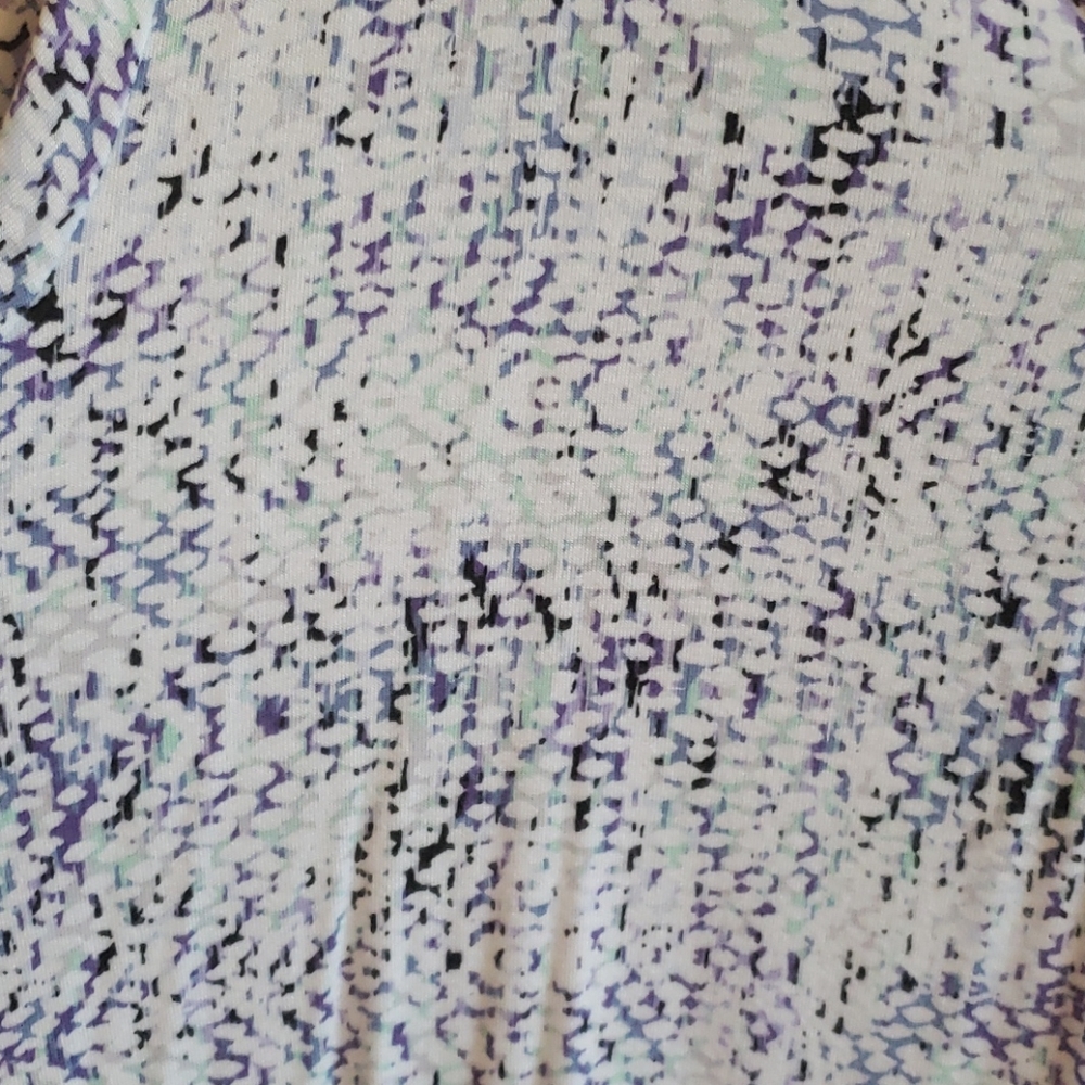 Top - Picture 2 of 5